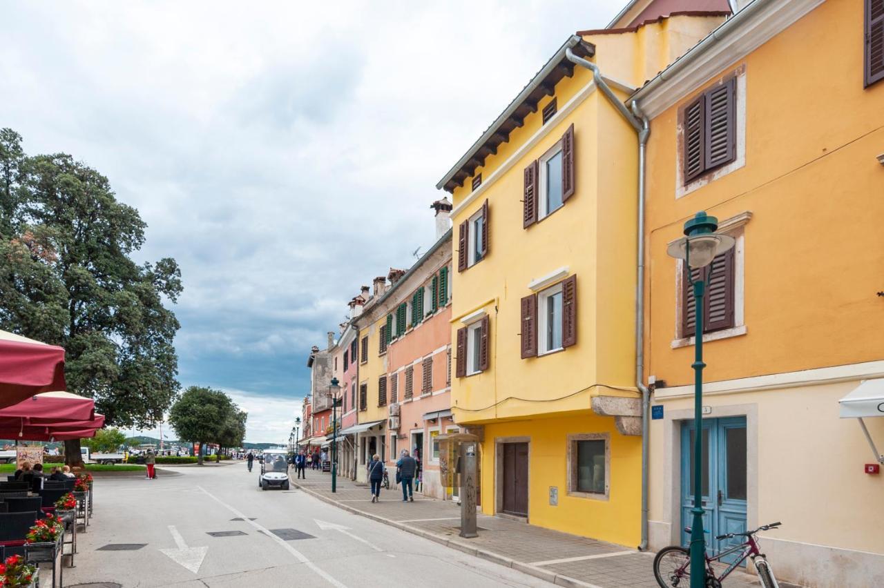 The Yellow House Apartments Rovinj Buitenkant foto