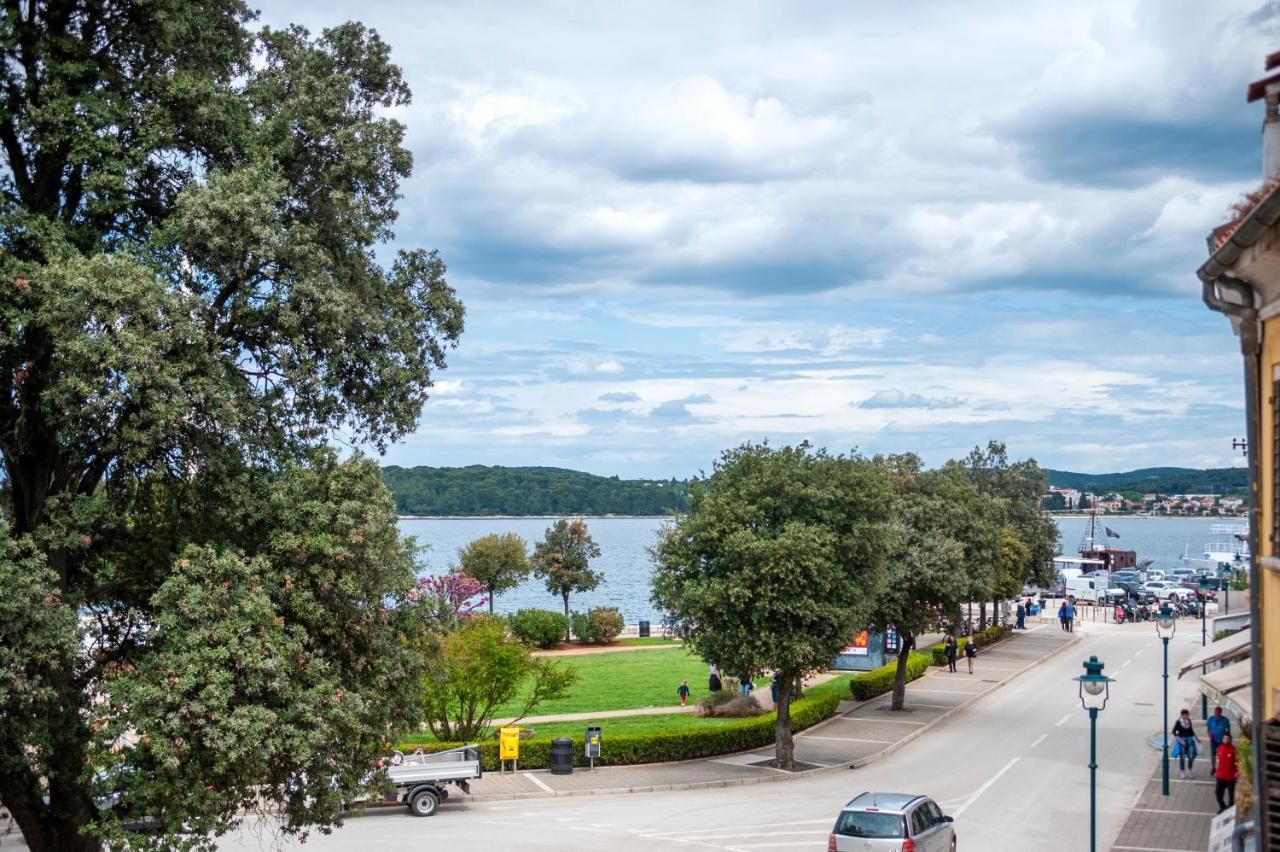 The Yellow House Apartments Rovinj Buitenkant foto